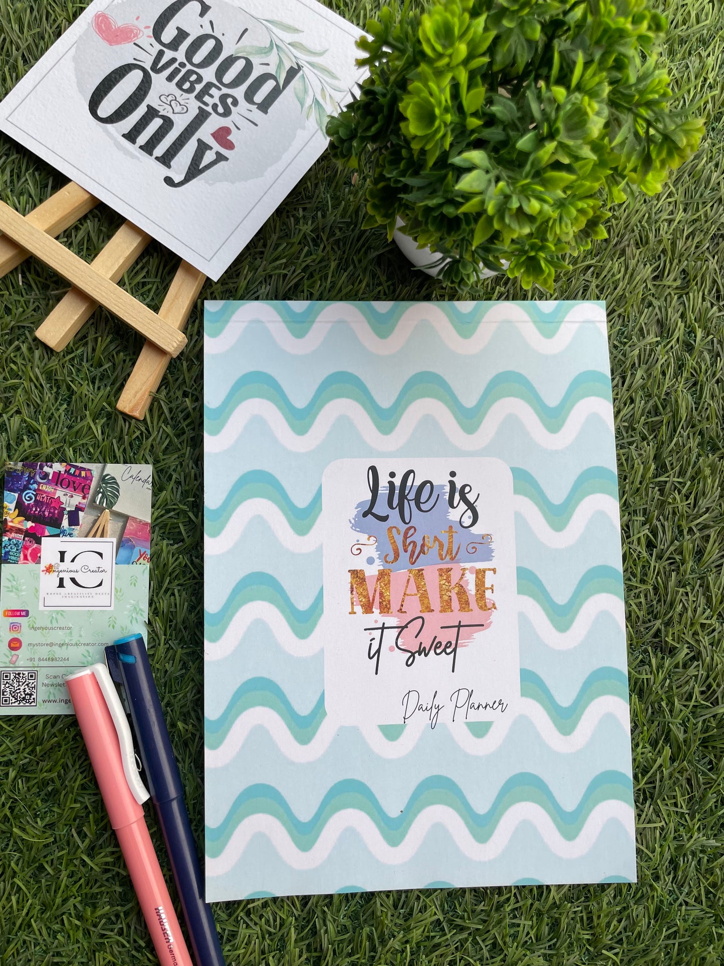 Crazy Dream Daily Planner: Life is short make it sweet - Ingenious Creator's Store