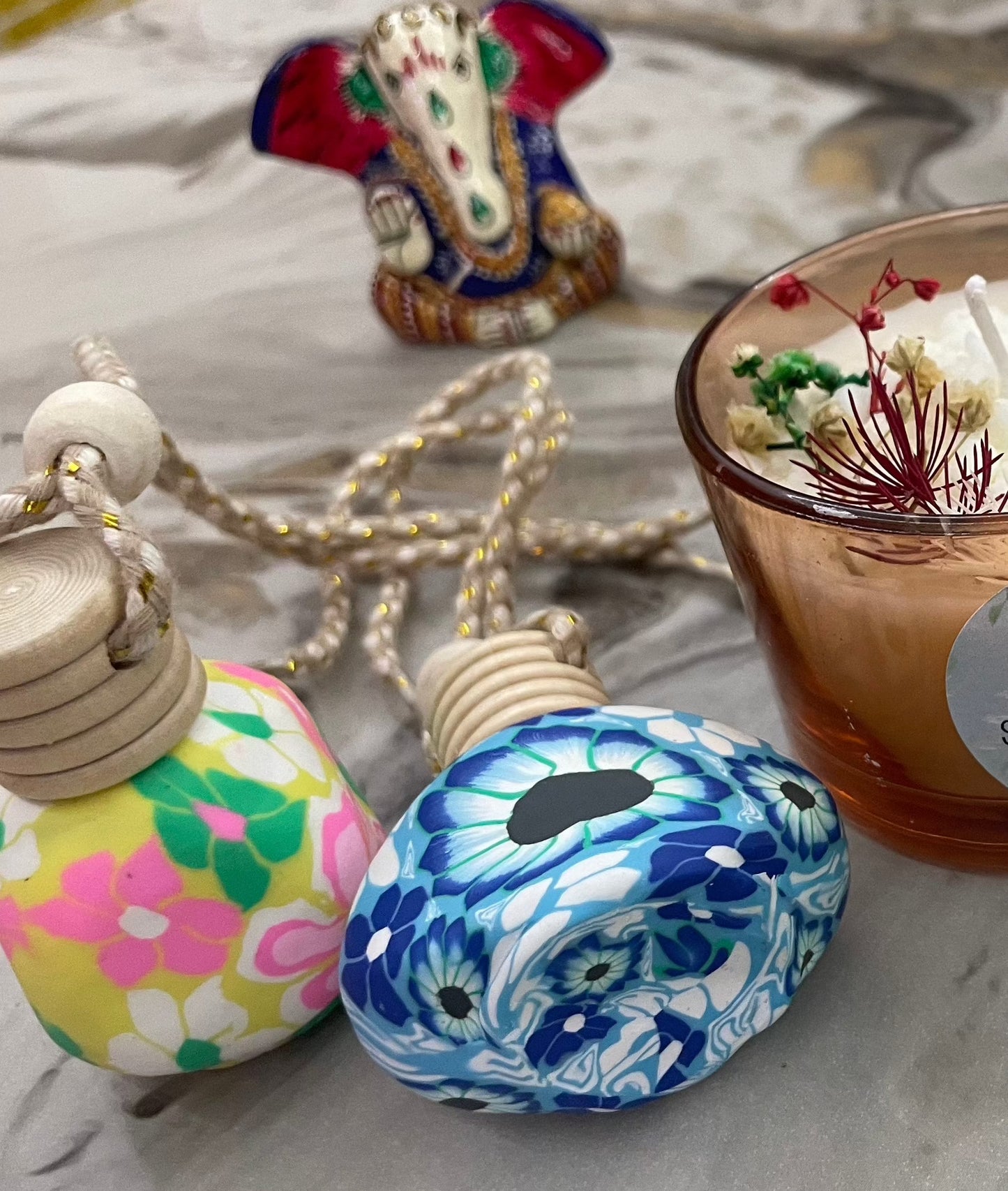 Handprint Aromatic Diffuser Hanging Bottle - Ingenious Creator's Store