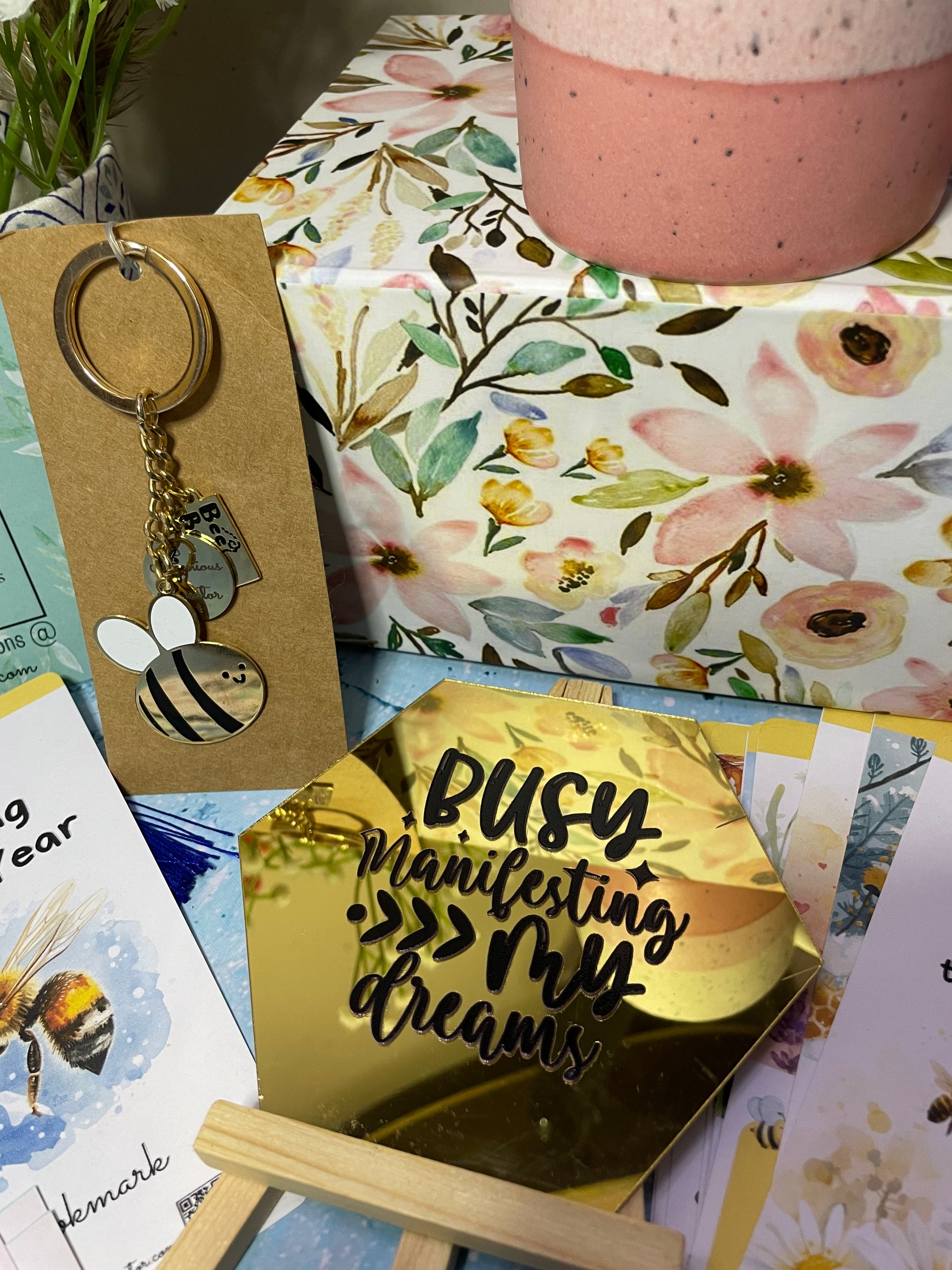 Buzzing Through the Year 2026 – Bee Happy Festive Box 