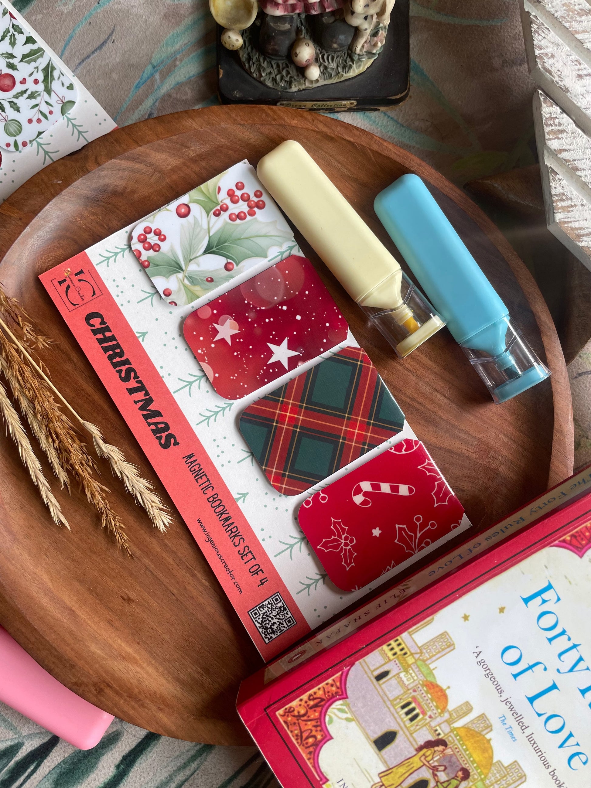 Christmas Magnetic Bookmark Set (Pack of 4) 