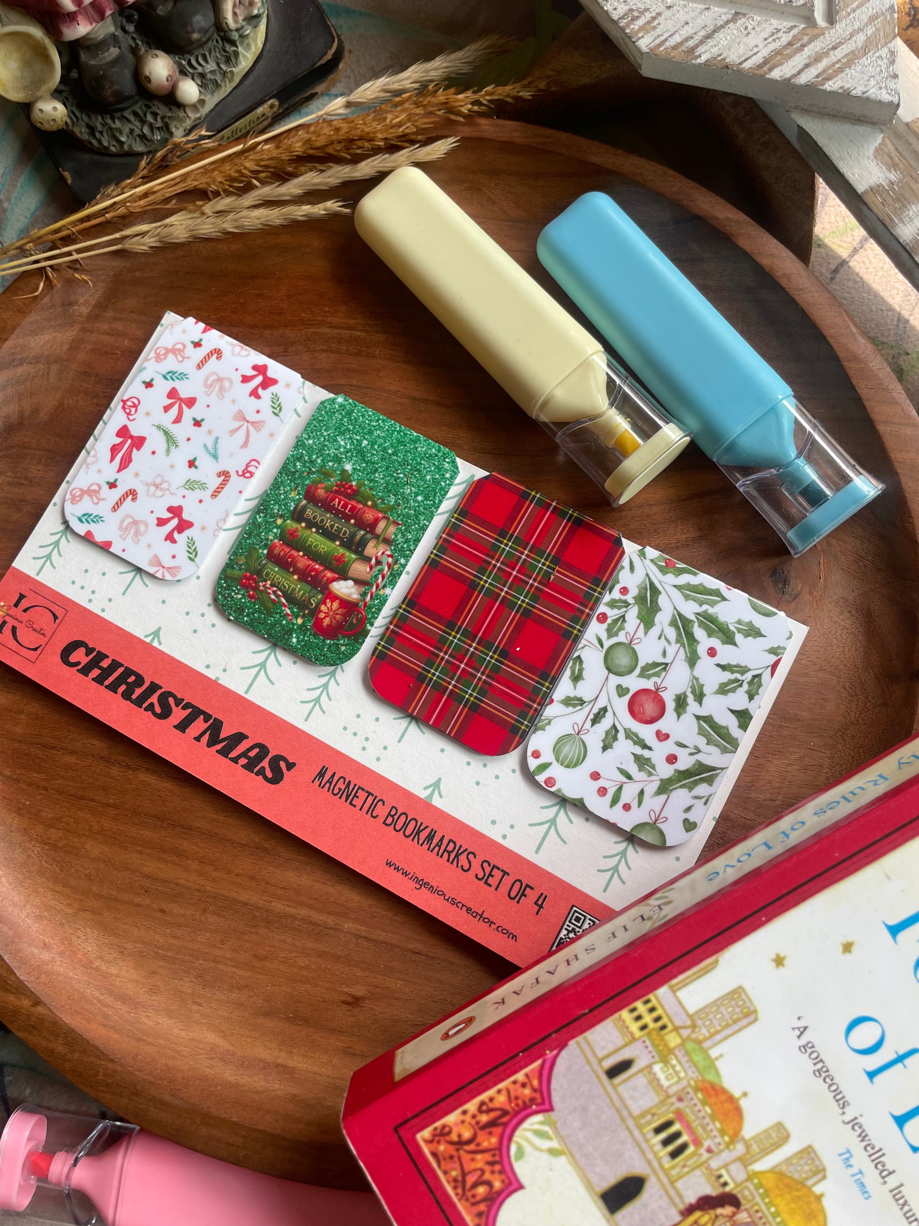 Christmas Magnetic Bookmark Set (Pack of 4) 