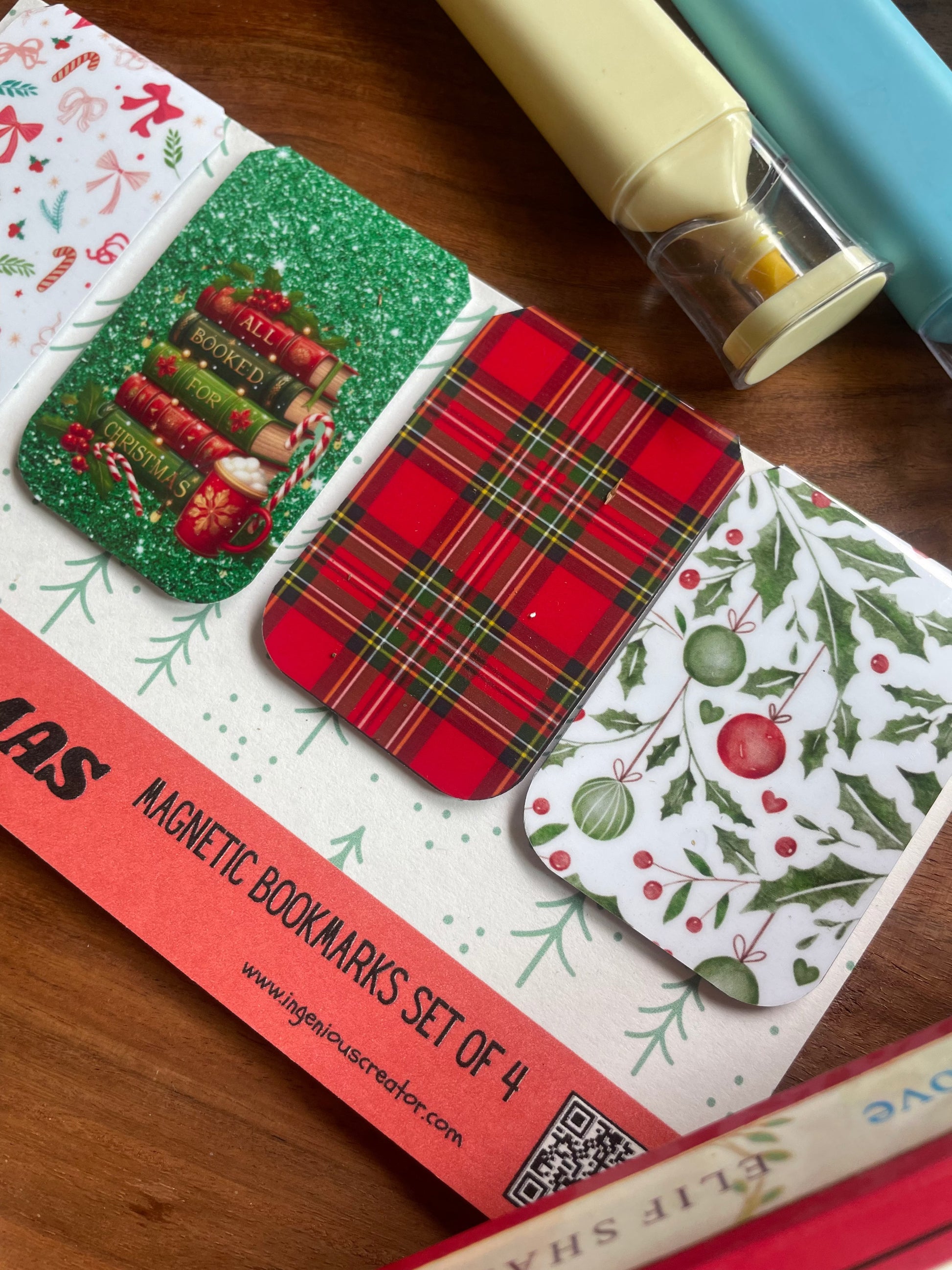 Christmas Magnetic Bookmark Set (Pack of 4) 