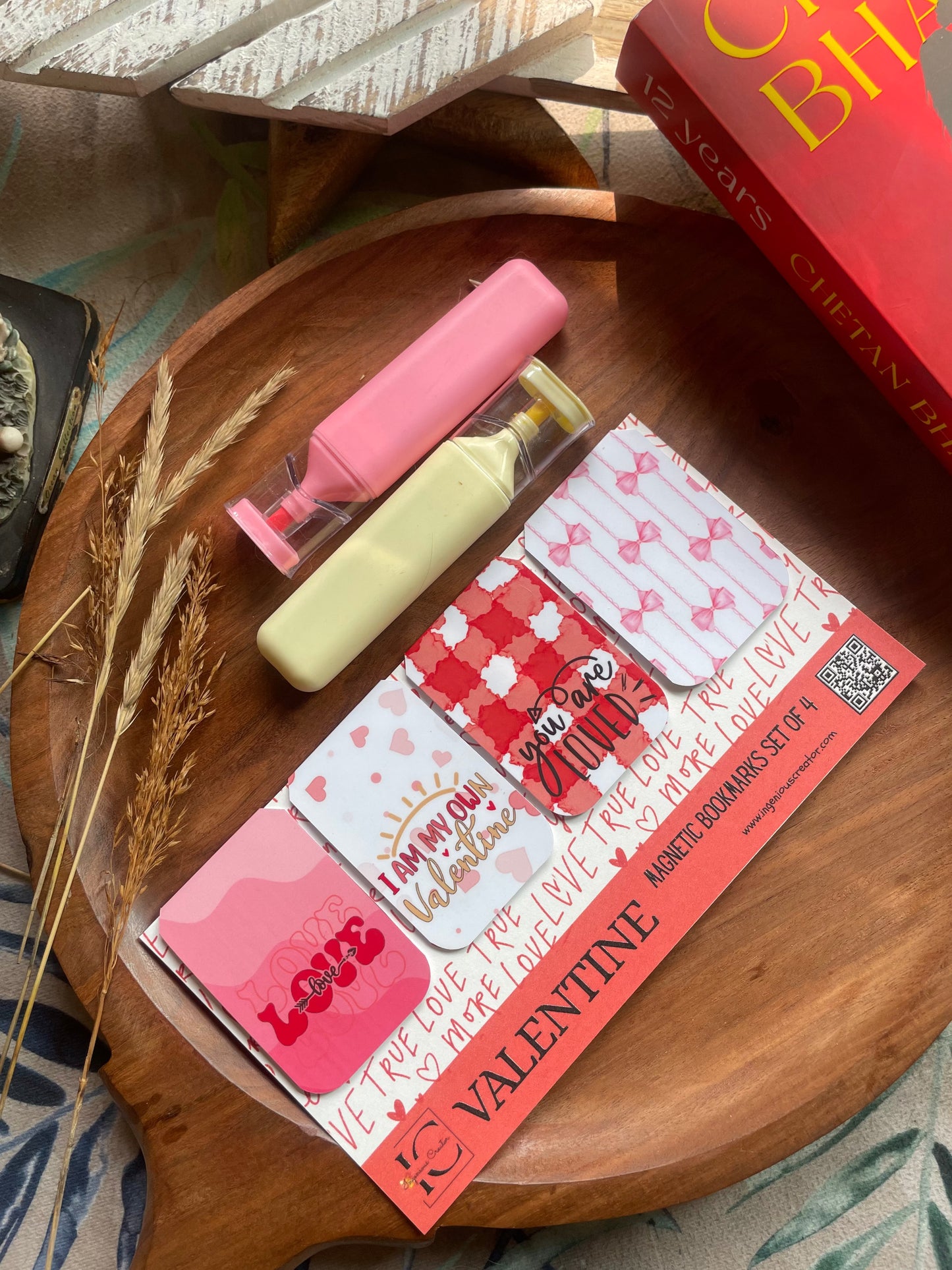 VALENTINE — Magnetic Bookmark Set of 4 