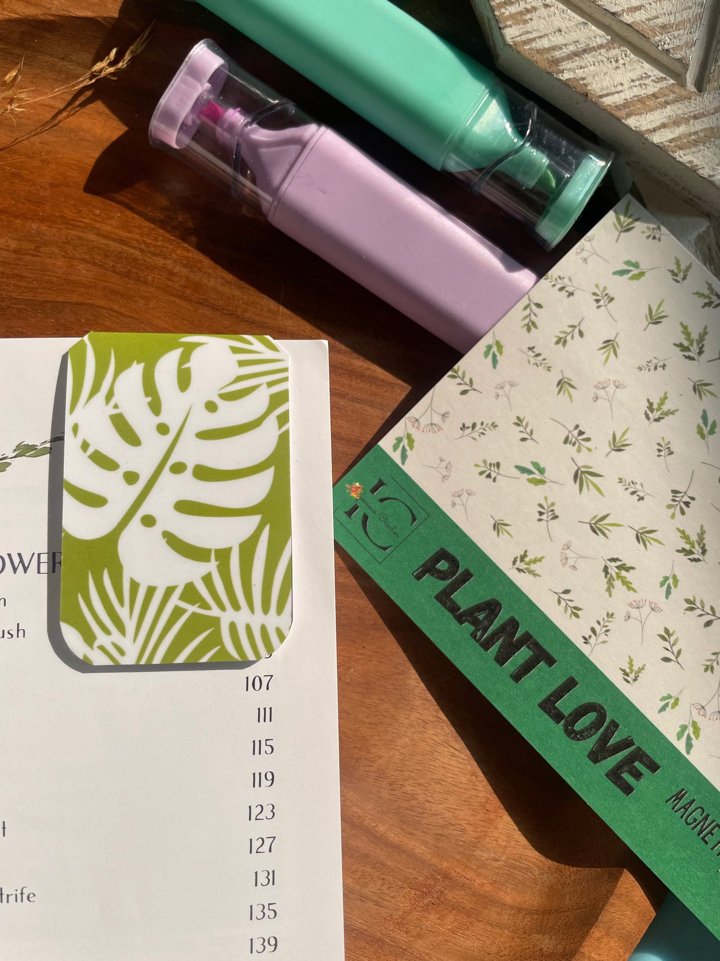 PLANT LOVE — Magnetic Bookmark Set of 4 