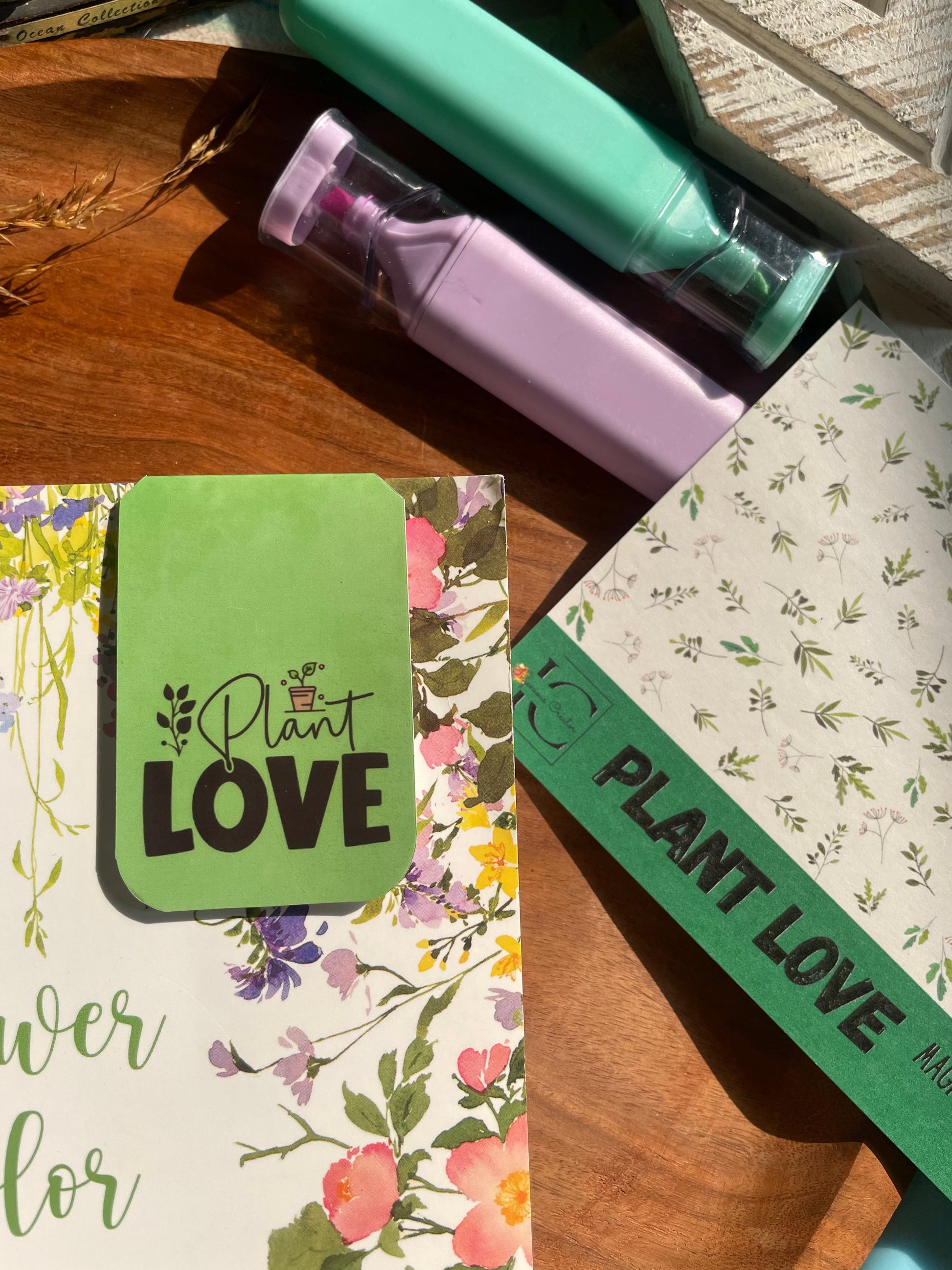 PLANT LOVE — Magnetic Bookmark Set of 4 
