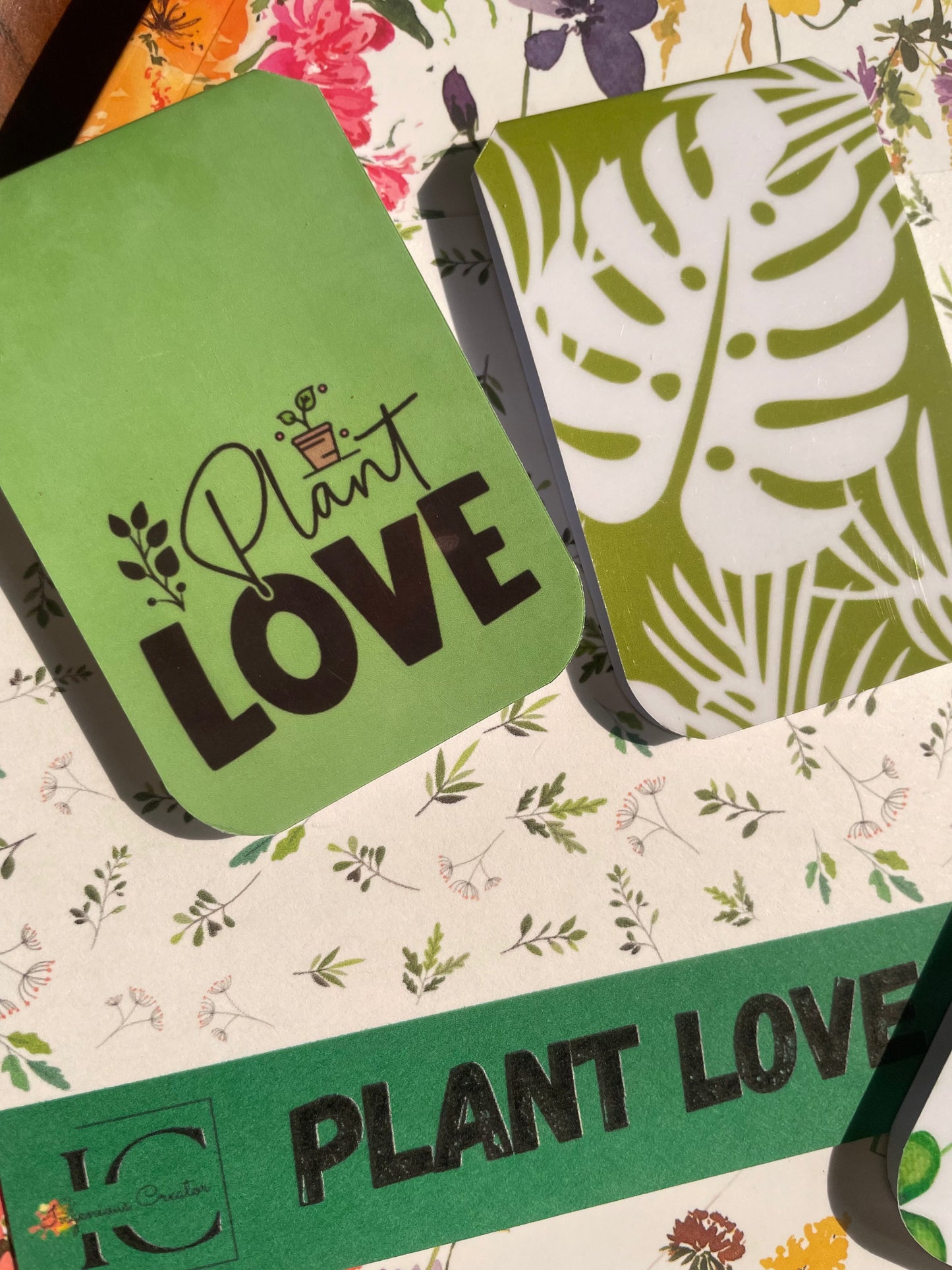 PLANT LOVE — Magnetic Bookmark Set of 4 