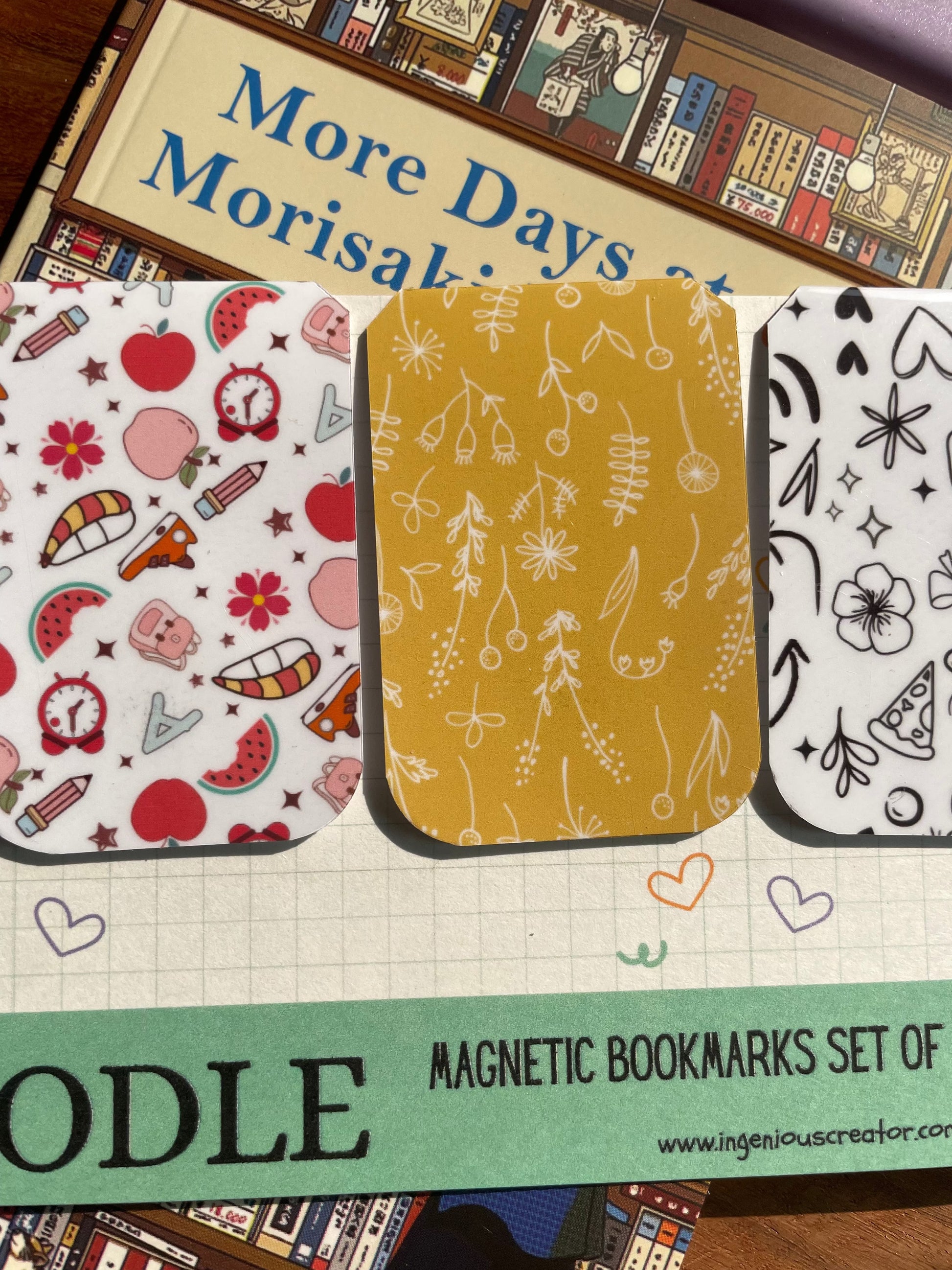 DOODLE — Magnetic Bookmark Set of 4 
