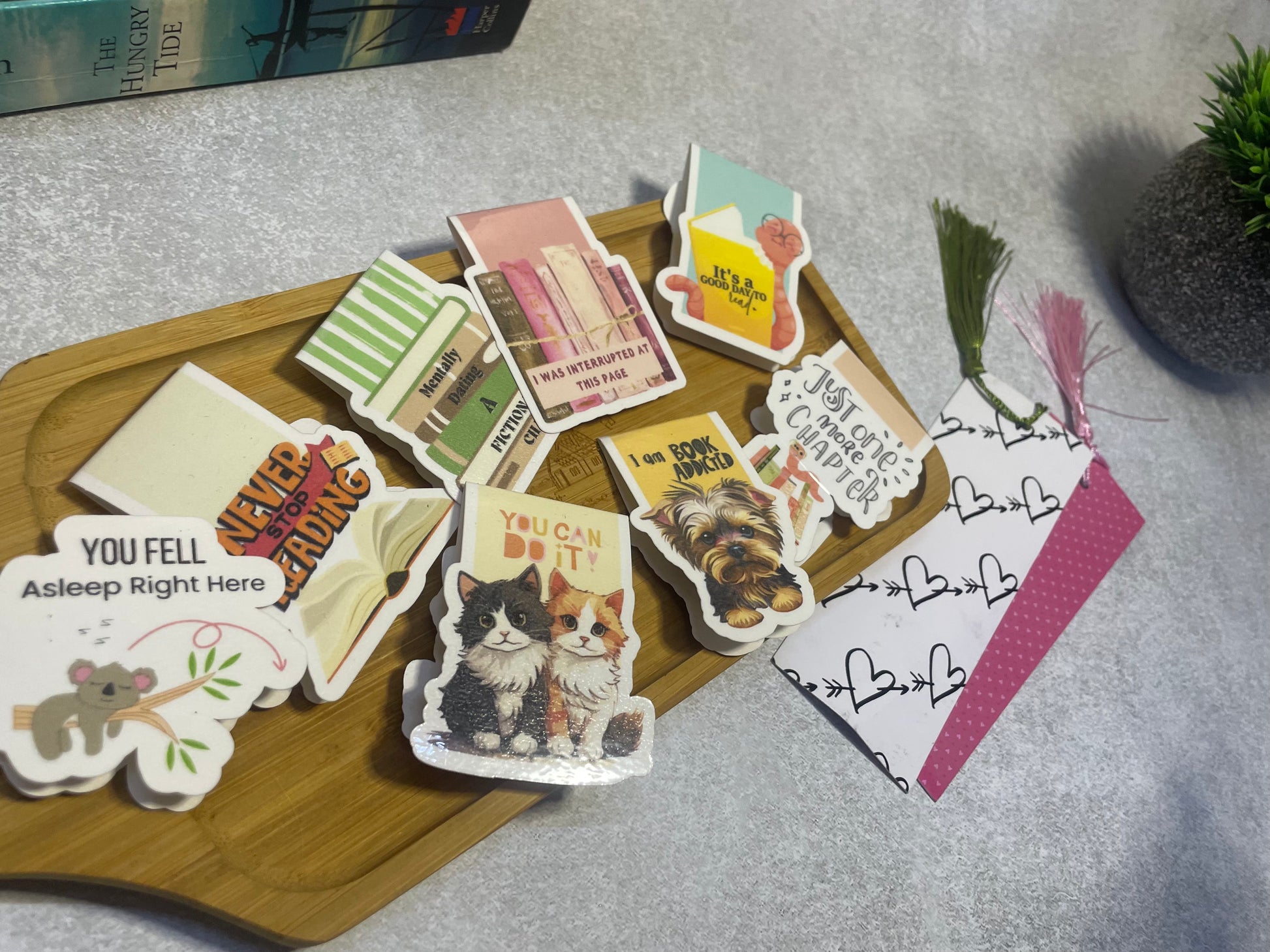 magnetic bookmarks
