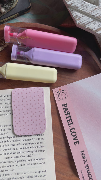 PASTEL LOVE — Magnetic Bookmark Set of 4