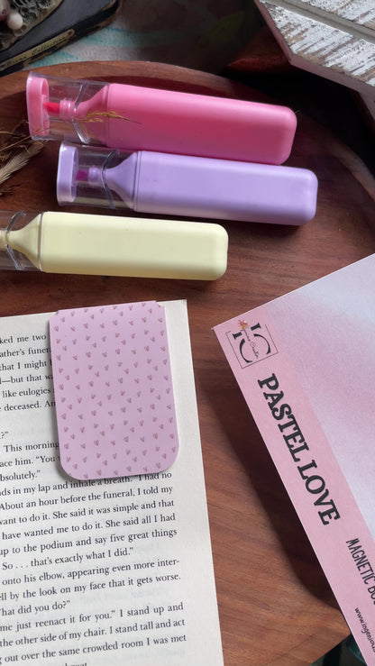PASTEL LOVE — Magnetic Bookmark Set of 4